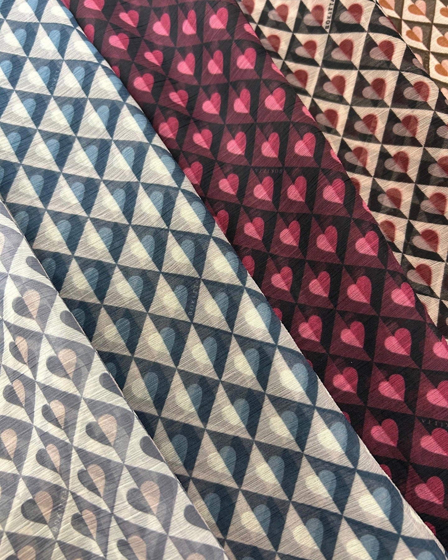 Bokitta Inspired Hearts Gray Collection - Free Box (16BB5)
