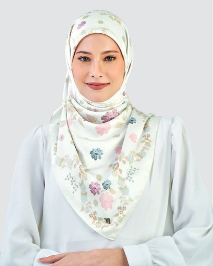 Naelofar Kuntum SQ The Original Collection