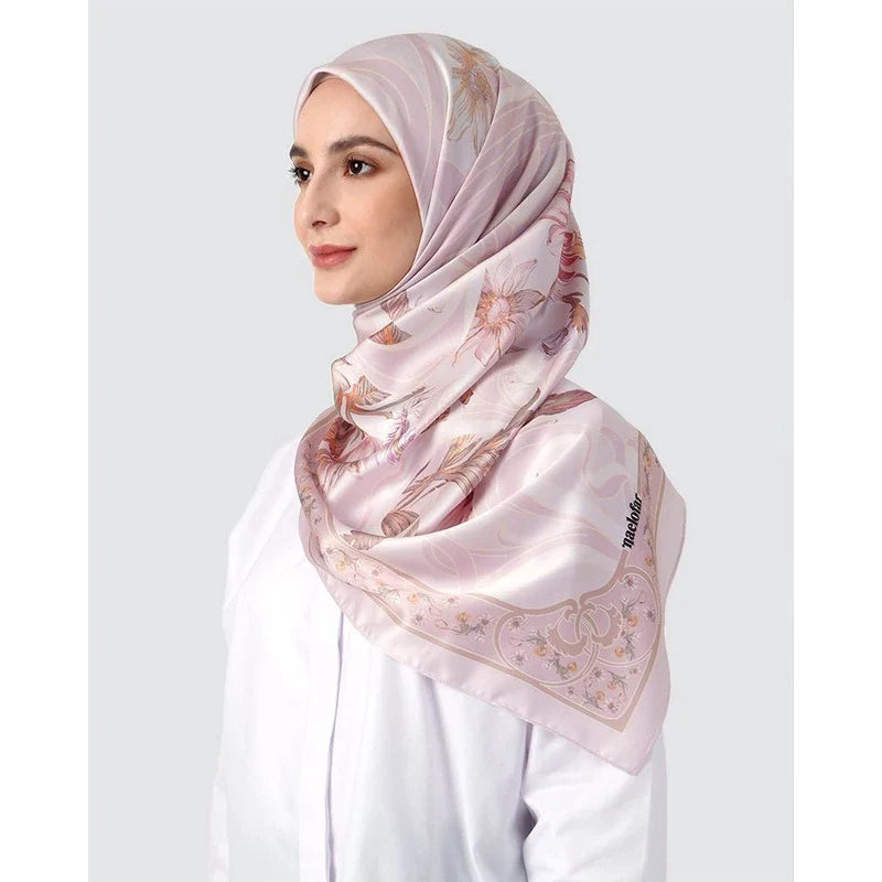 Naelofar Amora Square The Original Collection