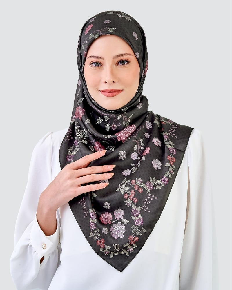 Naelofar Kuntum SQ The Original Collection