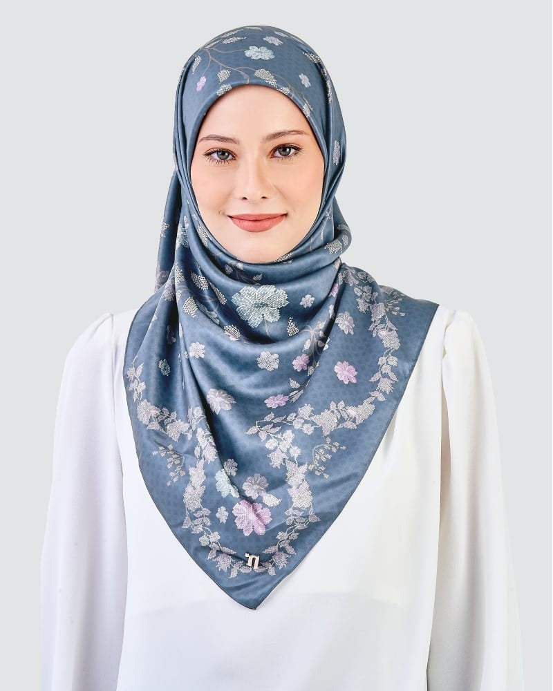 Naelofar Kuntum SQ The Original Collection