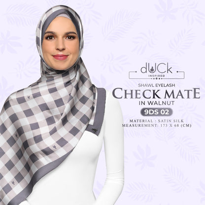 The Checkmate dUCk Shawl Eyelash Collection