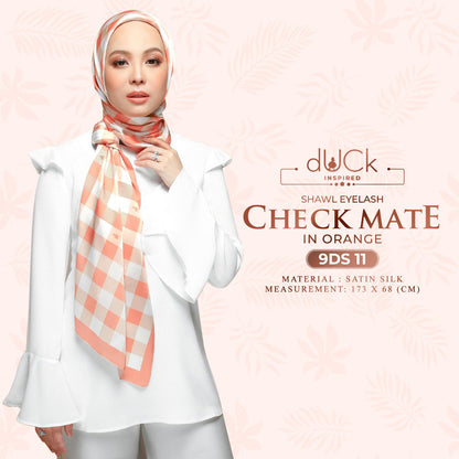 The Checkmate dUCk Shawl Eyelash Collection