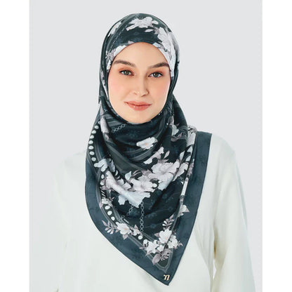 Naelofar Dayang Square The Original Collection