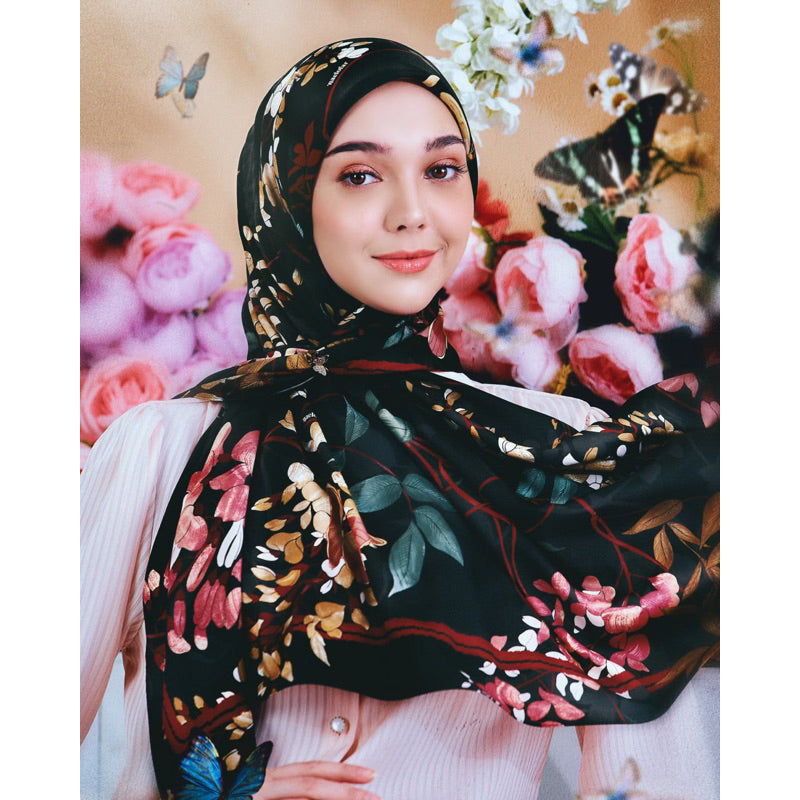 Naelofar The Kindness Mania Square The Original Collection