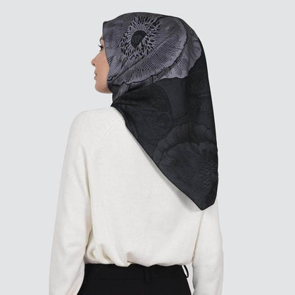 Naelofar Back To Black Square The Original Collection