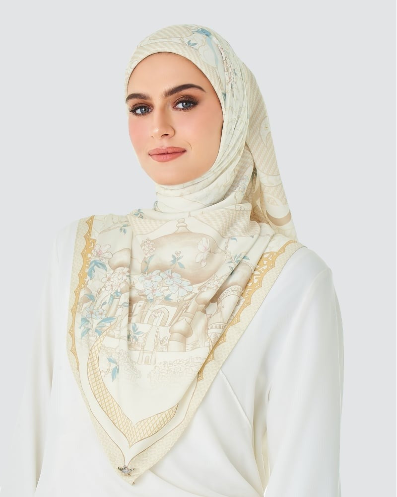 Naelofar X Disney Aladdin Square The Original Collection