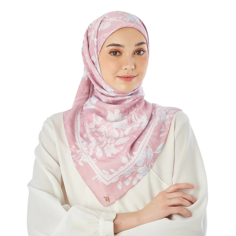 Naelofar The Kindness Mania Square The Original Collection