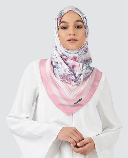 Naelofar Elle Square The Original Collection