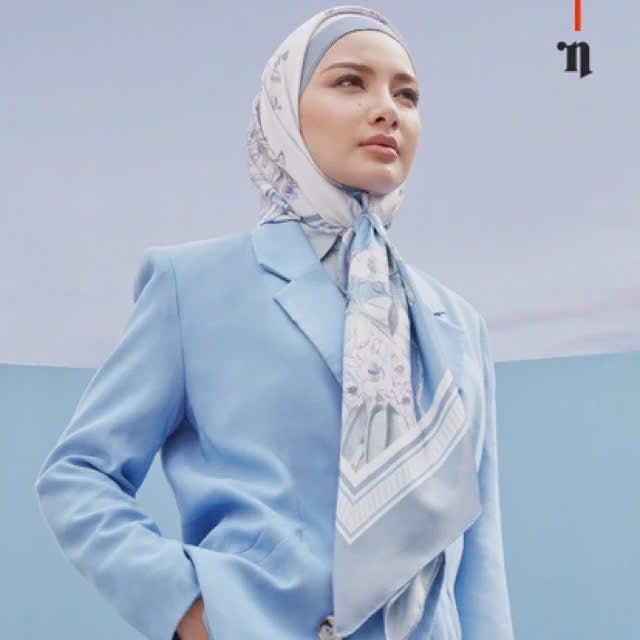 Naelofar Elle Square The Original Collection