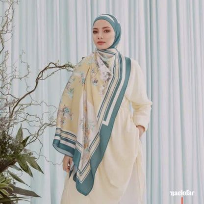 Naelofar Elle Square The Original Collection