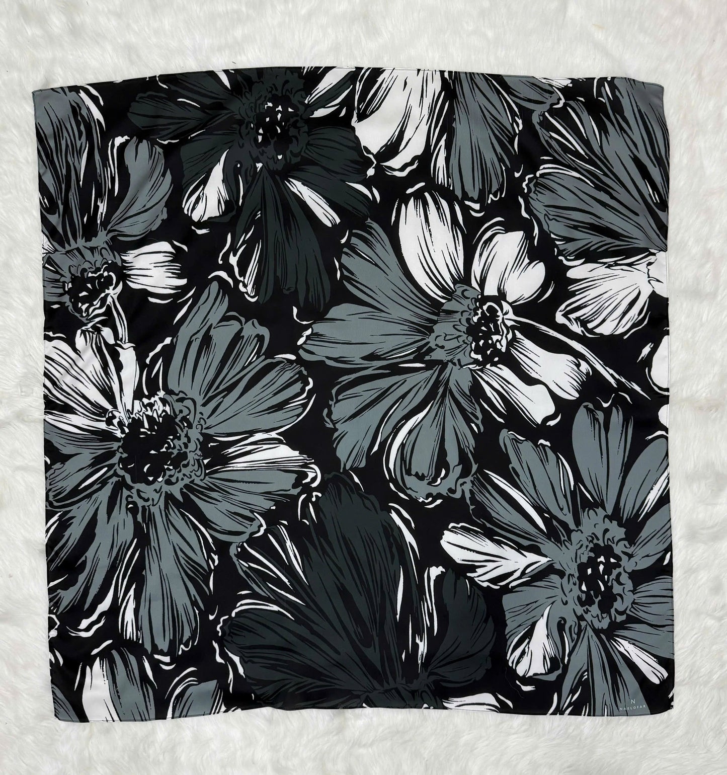 Naelofar Back To Black Square The Original Collection