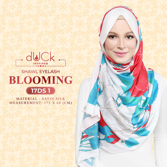 The dUCk Blooming Shawl Eyelash Collection